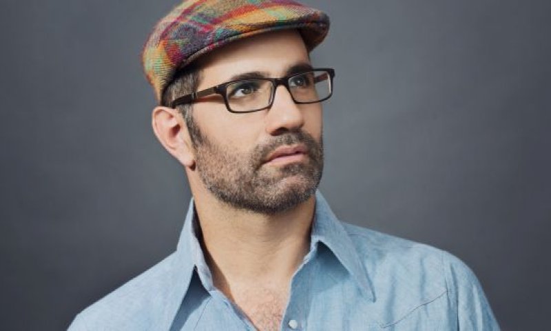 "לא קרה לי בעבר": יוני גנוט בסינגל חדש ויוצא דופן