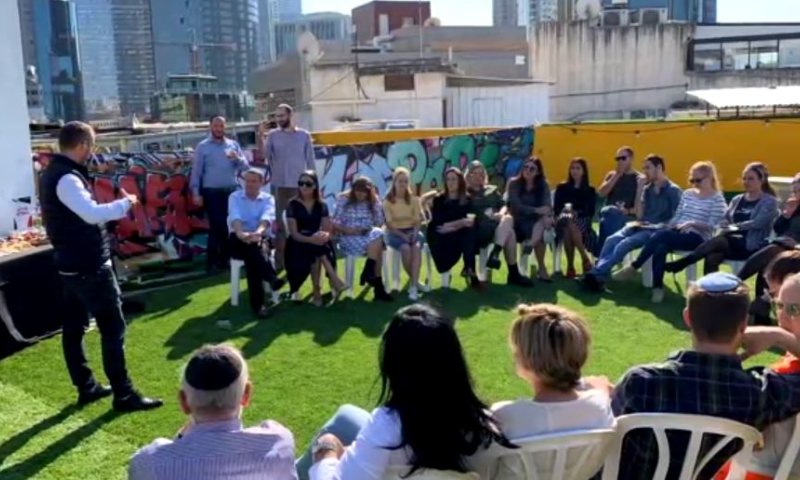 משרד היח"צ הסרוג בסרטון עידוד מהבידוד. צפו