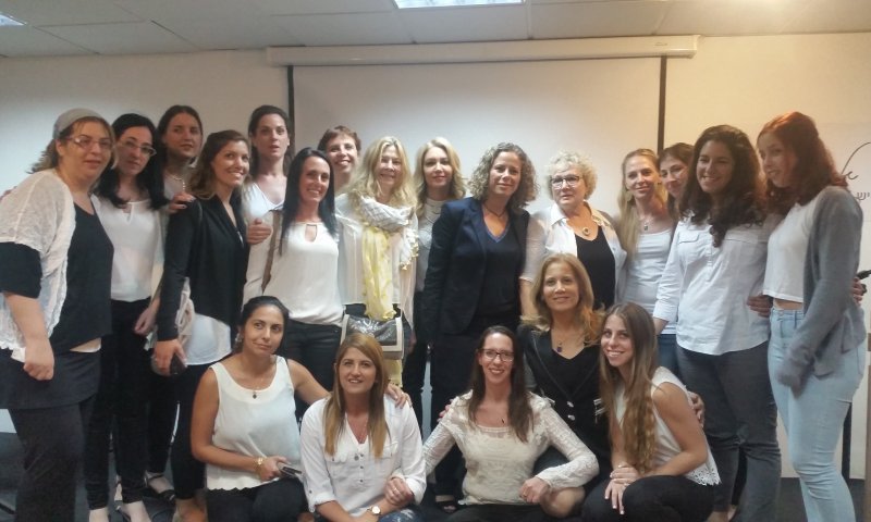 "אלמנות ללא טבעת": מאבקן של חברות החללים