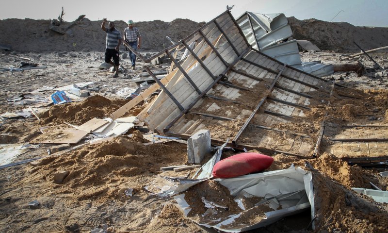 צה"ל תקף יעד טרור ברצועה; המעברים נסגרו