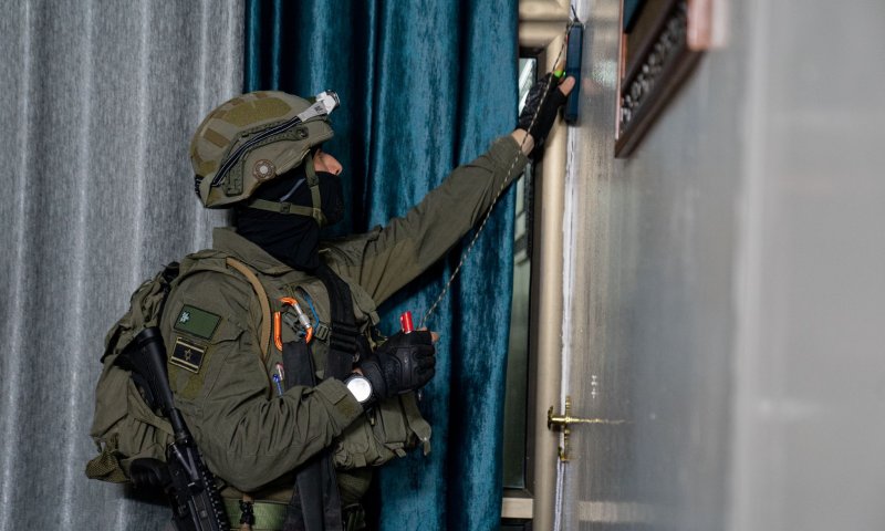 צפו: צה"ל מיפה את בית המחבל שרצח את הלל ויגל