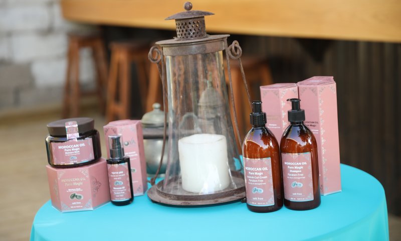 סדרת מוצרים לשיער המבוססת על תמצית שמן ארגן מרוקאי