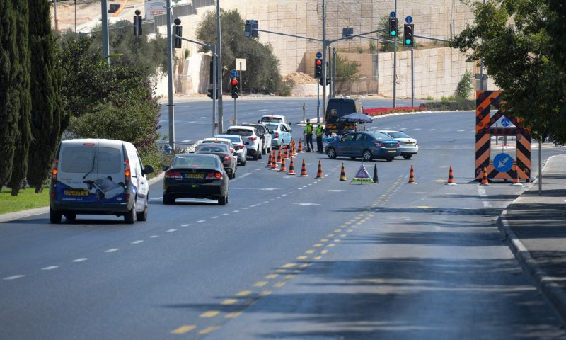 הקבינט אישר: הסגר הוארך; מגבלת המרחק הוסרה