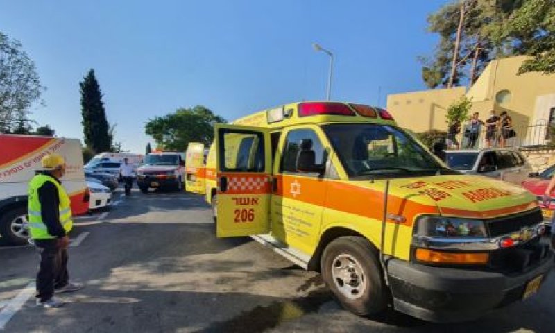 ארוע רב נפגעים בבריכה בכפר ורדים