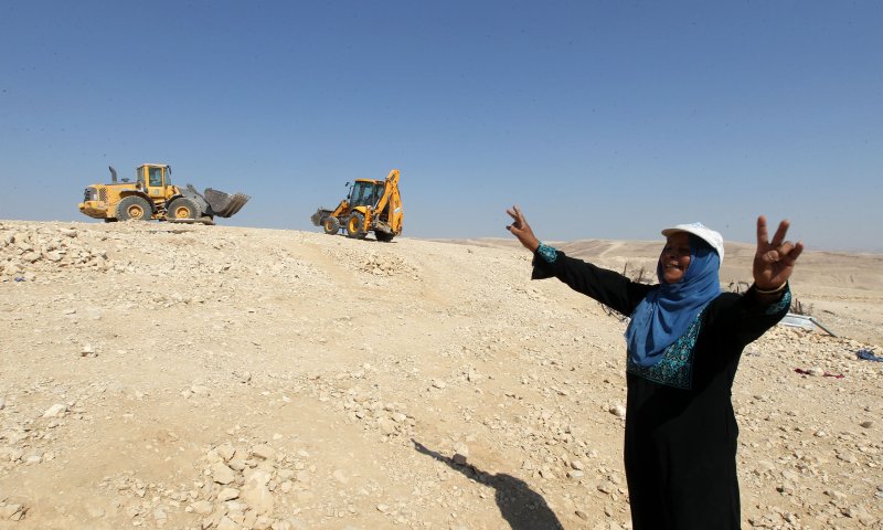 בימין מברכים: "חאן אל אחמר יפונה! איש לא מעל לחוק"