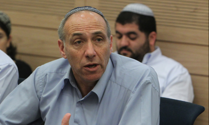 "מה אכפת לך מהכותל? אני נכנס למועדון הומואים?"