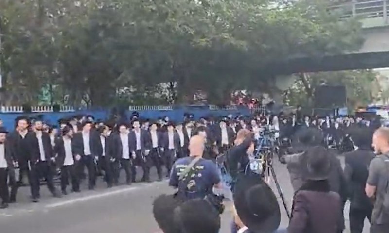 ההפגנה הלא חוקית פוזרה: כביש 4 נפתח לתנועה