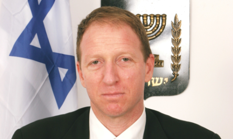 בשל ויכוח על הקורונה: אדם דקר ויישב בכלא