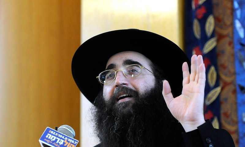 הרב פינטו חתם על עסקת טיעון