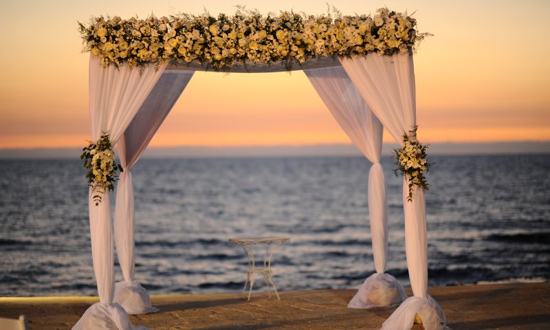 הרב אריאל קורא לאשכנזים לאמץ מנהגים של ספרדים