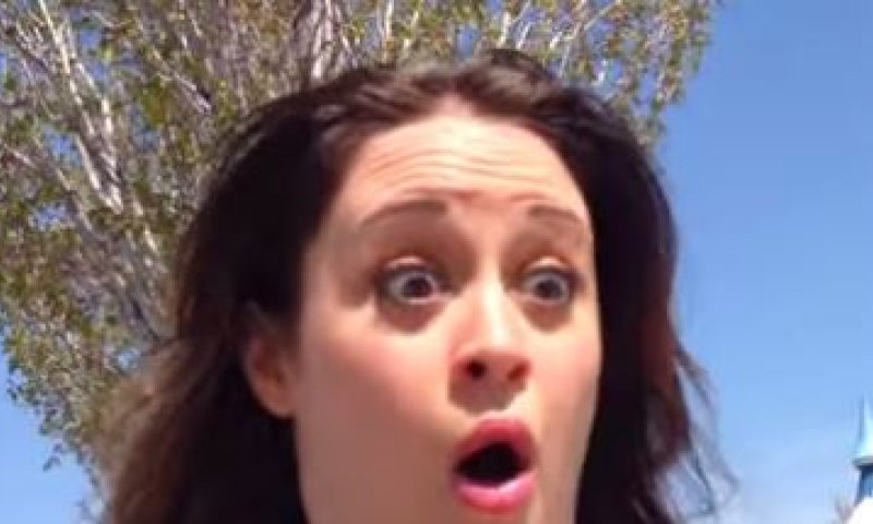 מופתעת מאוד: הסלפי שהפך להצעת נישואין