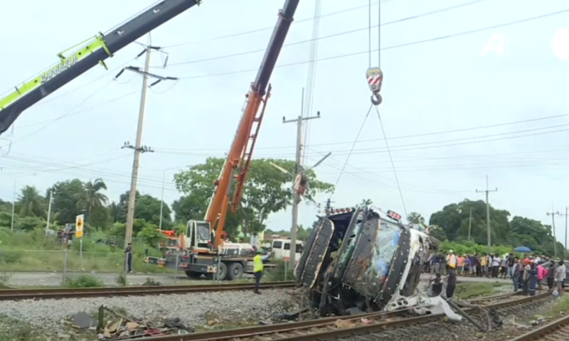 אסון בתאילנד: לפחות 17 הרוגים בתאונת רכבת