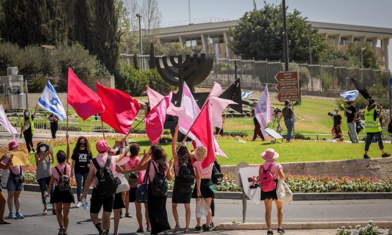 הכנסת אישרה להגביל הפגנות המוניות בזמן הסגר