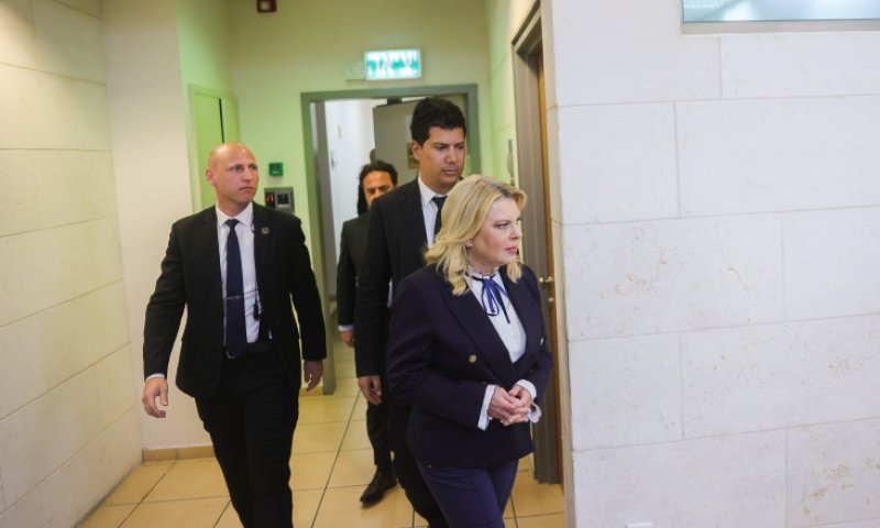 האבטחה של שרה נתניהו וילדיה הועברה לשב"כ