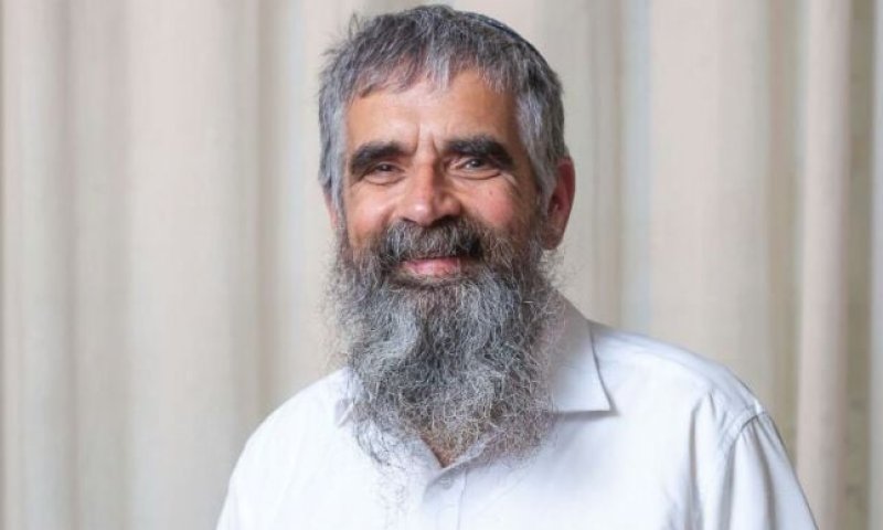 הרב יובל שרלו בקריאה: "אין דרך אחרת"