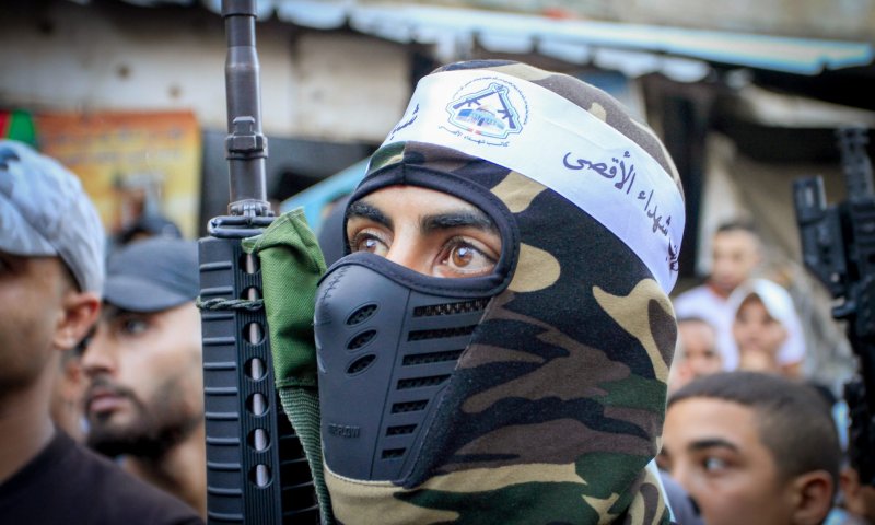 חוסר משילות: הערבים מקבלים תוצאות בגרות וחוגגים בירי