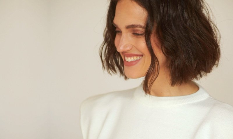 מארינה מקסימיליאן בשיר מרגש יחד עם בנותיה