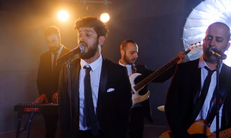 צפו: אביב אלוש ועילי בוטנר במחווה מיוחדת לחירשים