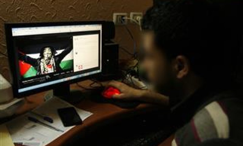 תשעה חודשי מאסר על פוסטים בפייסבוק