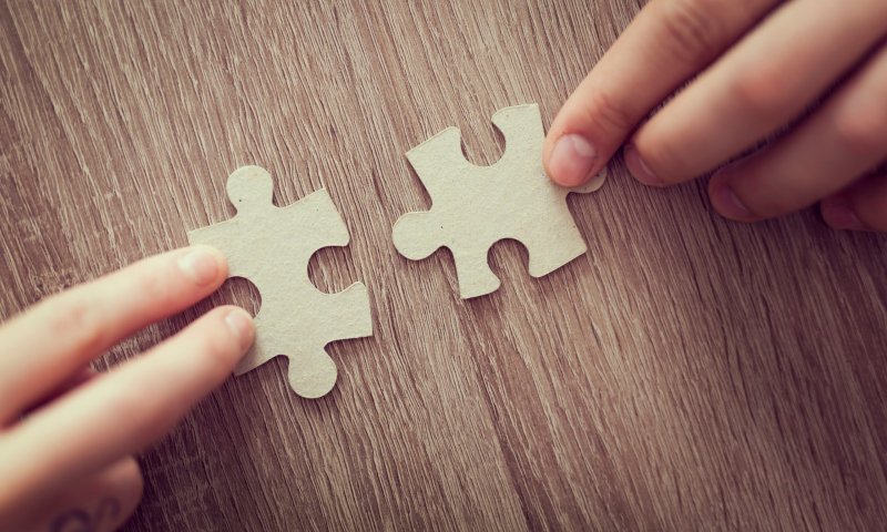 חודש אב: מה הקשר בין חורבן לאהבה?