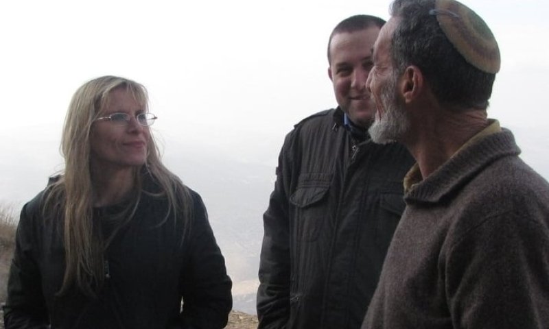 גם יעל דן סיירה בישובים ובמאחזים בשומרון