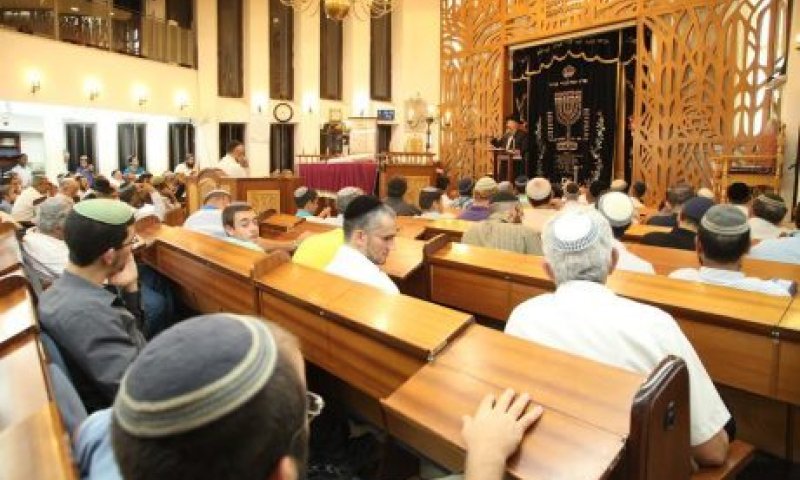 צפו: שיעורו השבועי של הרב שמואל אליהו