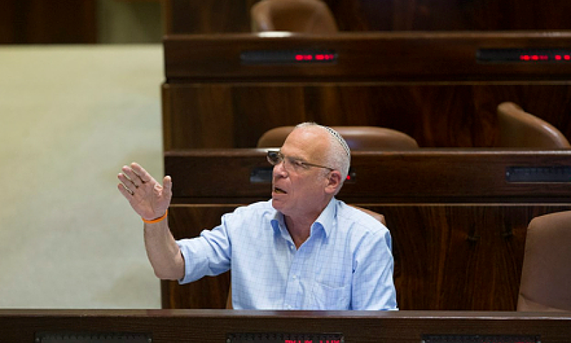 אורי אריאל מטיל פצצה: "מתקרב לקו האדום"