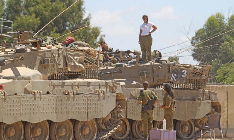 לוחמות דתיות: "נאלצות לישון ללא הפרדה"