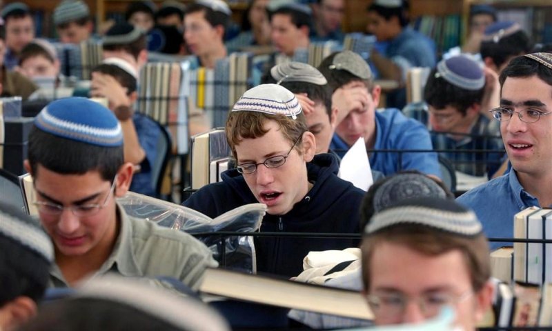 ראש מנהל החמ"ד: להקל על תנאי קבלת התלמידים