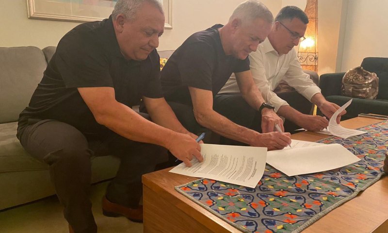 סקר: הימין נוסק; וכמה שווה מפלגת גנץ-סער-איזנקוט?