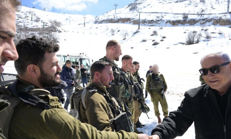 נתניהו בחרמון: מקווה שחיזבאללה יקלוט את המסר