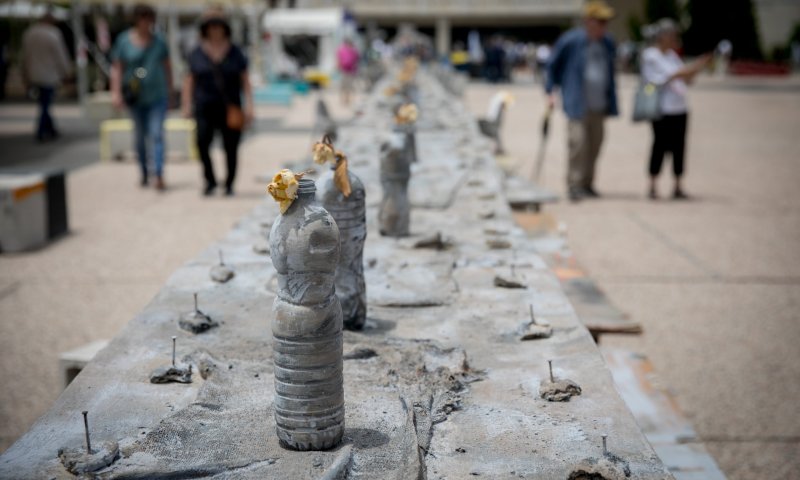 משפחות חטופים: המתווה החדש יגזור את דינם
