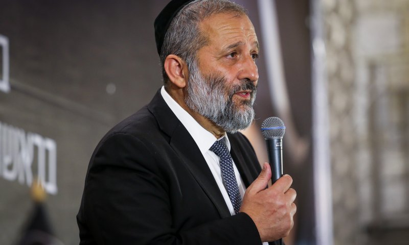 דרעי: "גנץ לא יקבל הצעה יותר טובה משקיבל מנתניהו"