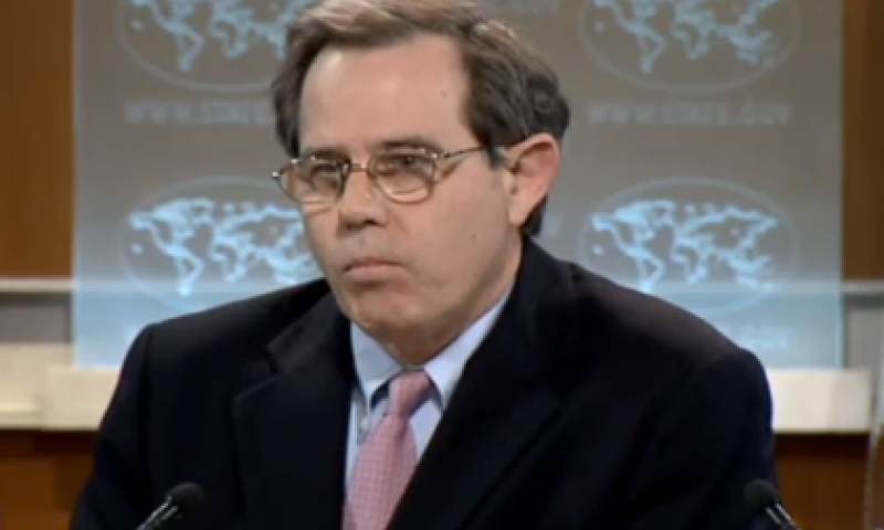 מביך: השאלה שגרמה לבכיר בממשל טראמפ להתפתל על הדוכן