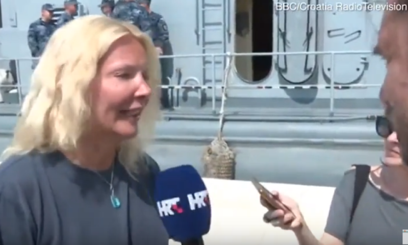 המקרה ששיגע את הרשת: שרדה 10 שעות בלב ים