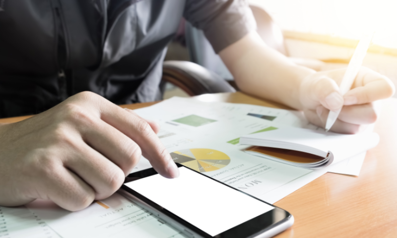 חרדה בעיתון: העיתונאי ש"התאבד" ענה לטלפונים