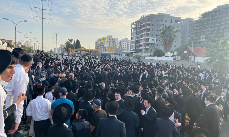 מחאת החרדים הקיצונים: כביש גהה נחסם לתנועה