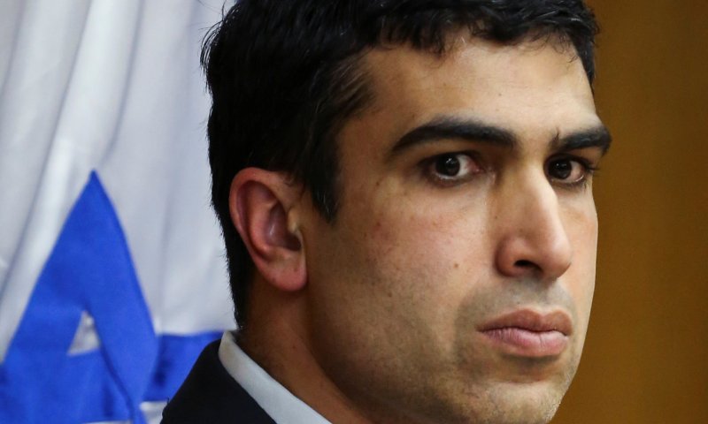 דעה: די כבר עם הקריאות לשטבון שיחזיר את המנדט