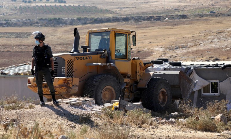 מנדלבליט: הקלות באכיפת עבירות בנייה של ערבים