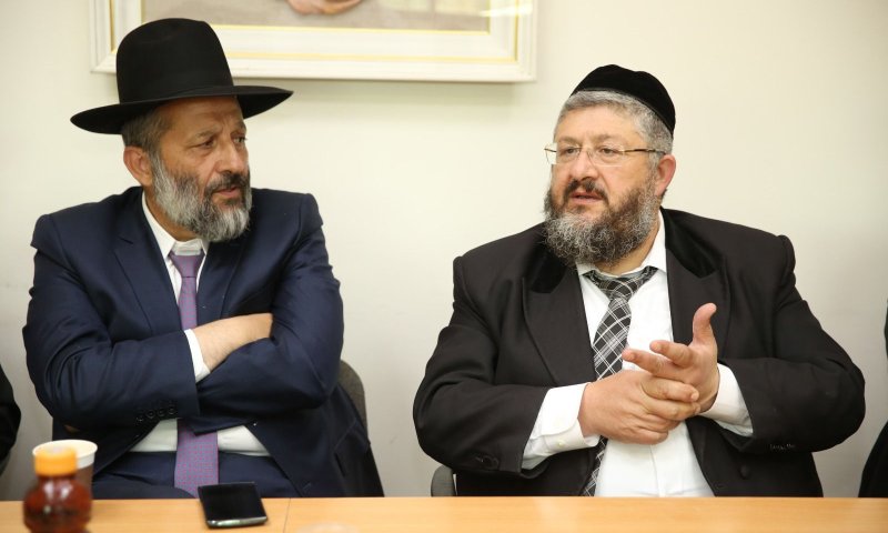 אריה דרעי סופד לאחיו: "צר לי עליך אחי, נעמת לי מאוד"