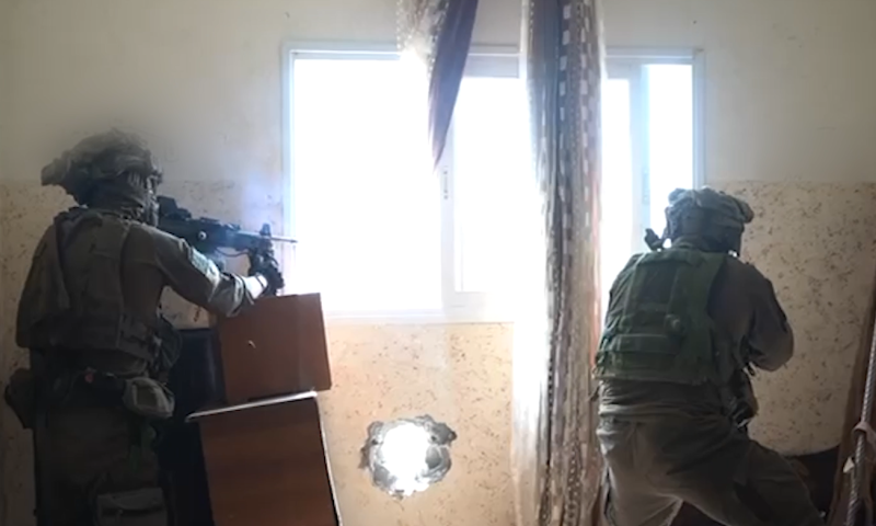 צפו: הלוחמים פשטו על לשכת הסמג"ד של חאן יונס