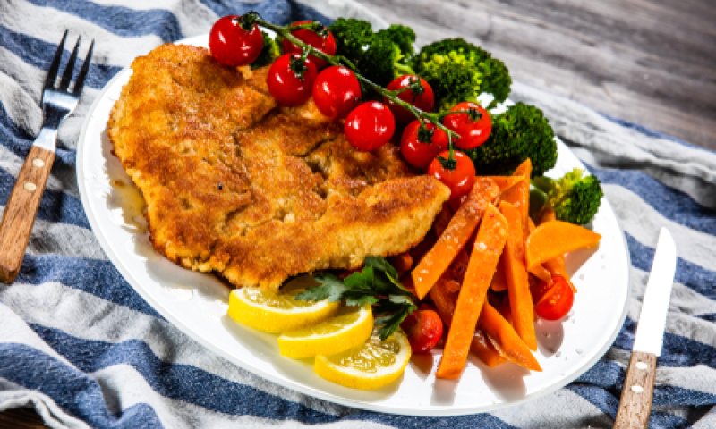 חתיכות פלסטיק נמצאו בשניצל של טבעול: "לא לצרוך את המוצר"