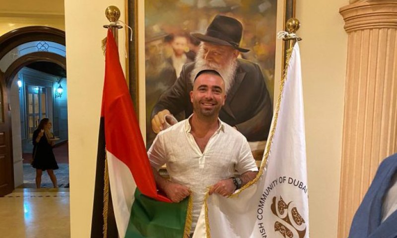 בין דובאי לקורונה: עומר אדם משיק סינגל חדש