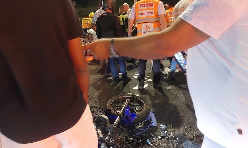 רוכב אופנוע נפצע קשה מפגיעת רכב בטבריה