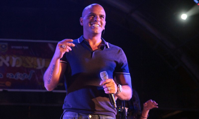 מזל טוב: אייל גולן התחתן הערב עם דניאל גרינברג