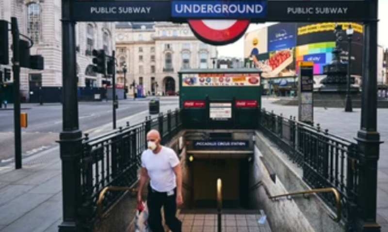 לאחר 411 ימים: נרפא הבריטי שהיה חולה בקורונה