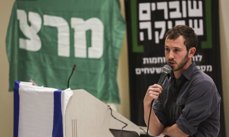 חוק "שוברים שתיקה" עבר בוועדה&bull; בנט: "חצו מזמן את הגבול"