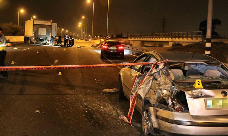 לילה קשה: נהג משאית דרס למוות שלושה צעירים