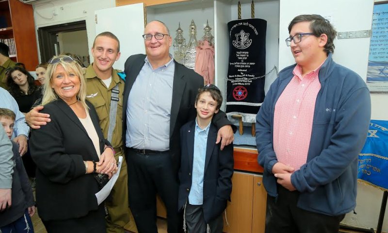 המתנה היקרה של חתן בר המצווה לישיבת ההסדר