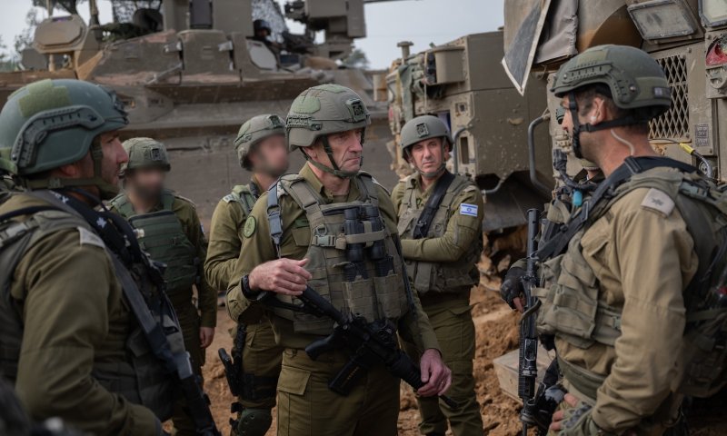 הרמטכ"ל בזירת האסון: חשים את מחיר המלחמה